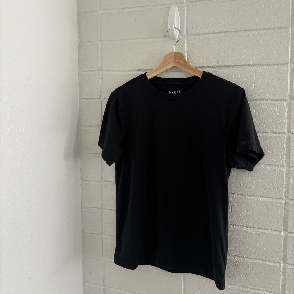 Rhone t shirt in black